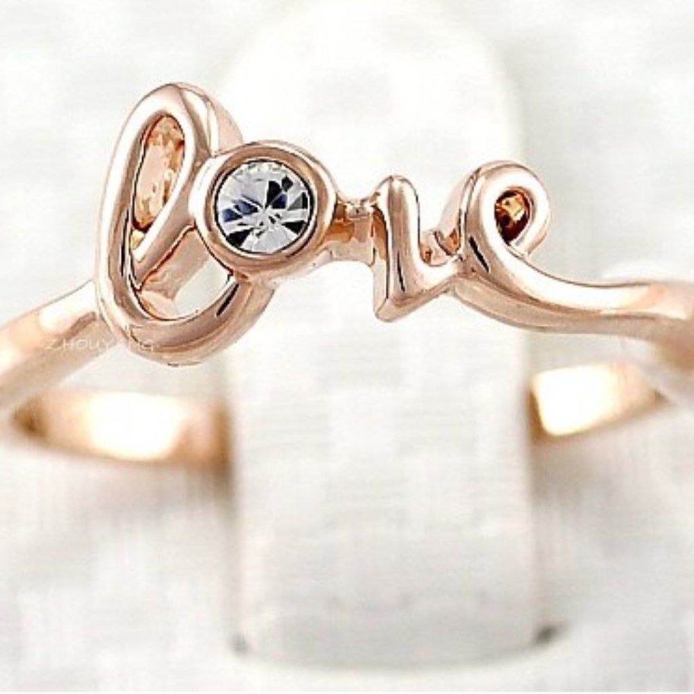 Austrian Crystal :18K Rose Gold Plated